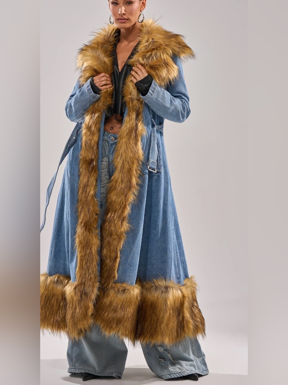 NWT AKIRA heavy Denim Maxi Coat with Golden Brown Faux Fur Trim size M